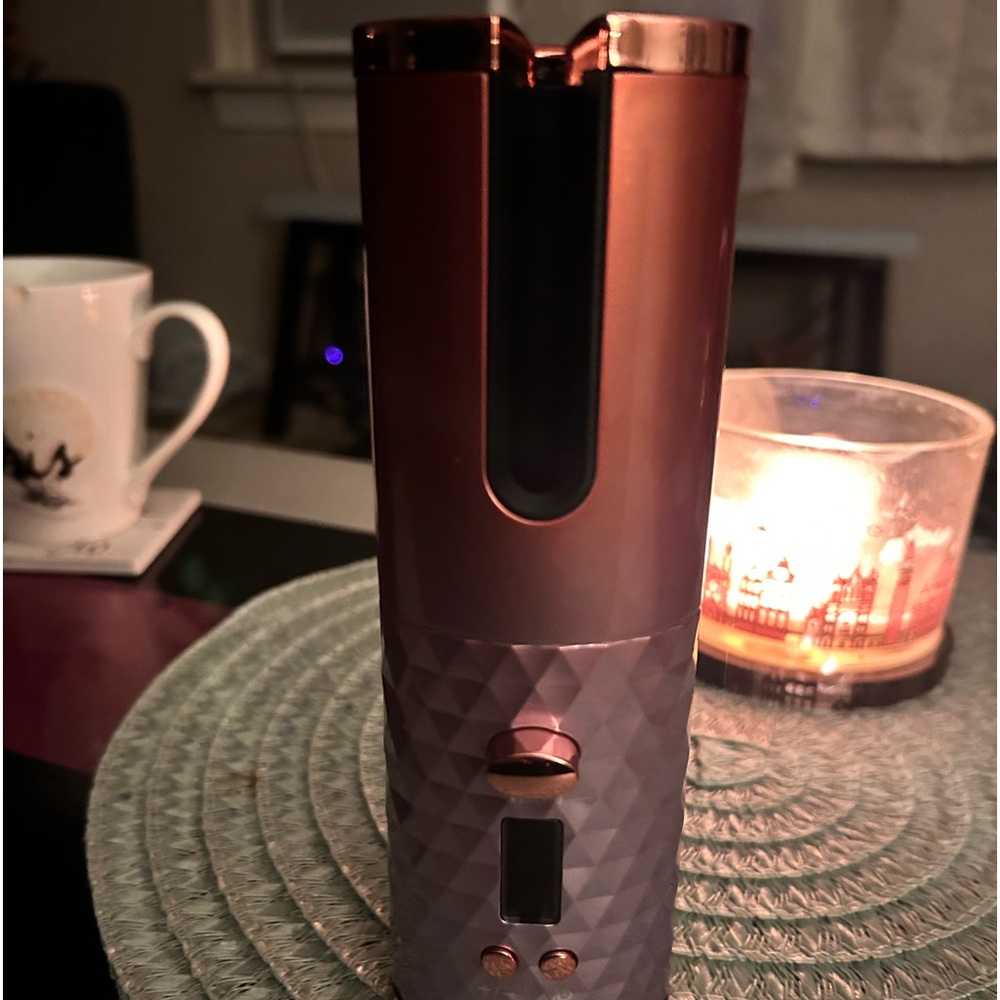 Cordless Travel Curler